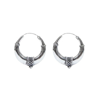 Aros Thai de plata de Ley 925 con diseño artesanal 