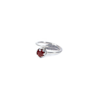 Anillo elegante de plata 925 con piedra natural 