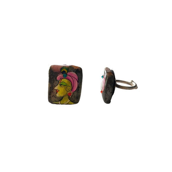 Anillo de piedra natural, con diseño elaborado a mano por el señor Shakti 