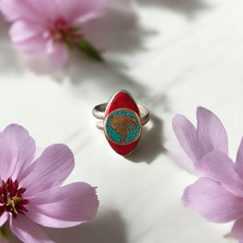 Anillo de turquesa, coral y alpaca 