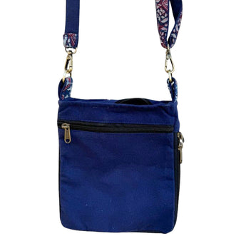 Bolso con cinta ajustable