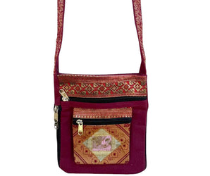 Bolso con cremalleras 