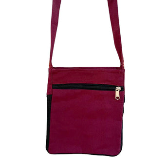 Bolso con telas de seda de decoración 