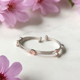 Brazalete de cuarzo rosa y alpaca