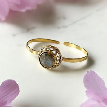 Brazalete de latón con labradorita