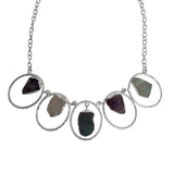 Collar de alpaca con piedras en bruto