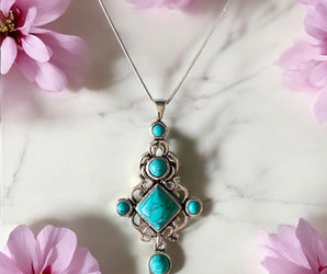 Collar de alpaca con turquesa