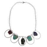 Collar de minerales en bruto