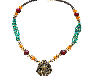 Collar de latón con figura de Ganesh