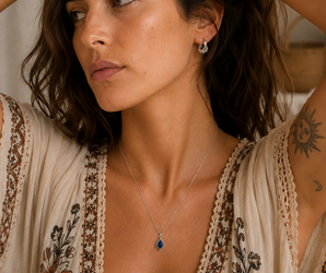 Collar NAIRA -labradorita-