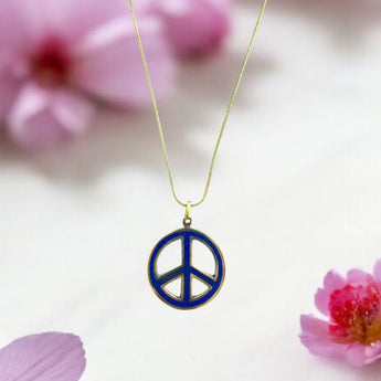 Collar de latón y signo de la paz en lapislázuli 