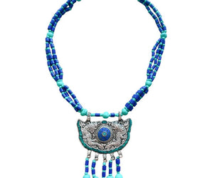 Collar de alpaca y cuentas de colores 