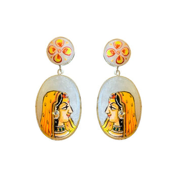 Pendientes artesanales de piedras naturales pintados a mano por el señor Shakti 