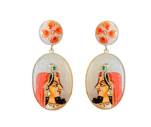 Pendientes artesanos de minerales naturales, pintados a mano por el señor Shakti