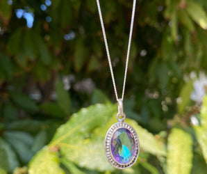 Collar PINA -topacio místico-