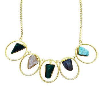 Collar de latón con minerales